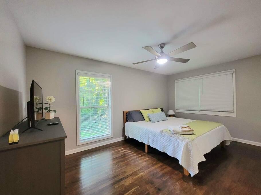 Вилла Refreshed!! Private 4Brms 2 Bath - 2 King Beds!! Смирна Экстерьер фото