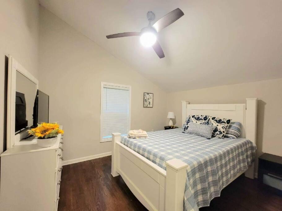 Вилла Refreshed!! Private 4Brms 2 Bath - 2 King Beds!! Смирна Экстерьер фото
